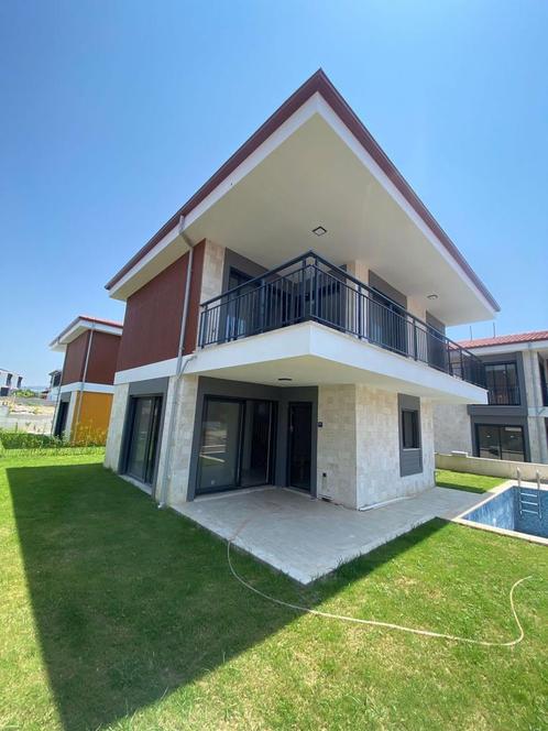 Villa à vendre à Kuşadası 4+1 Davutlar, Immo, Étranger, Turquie, Maison d'habitation, Ville