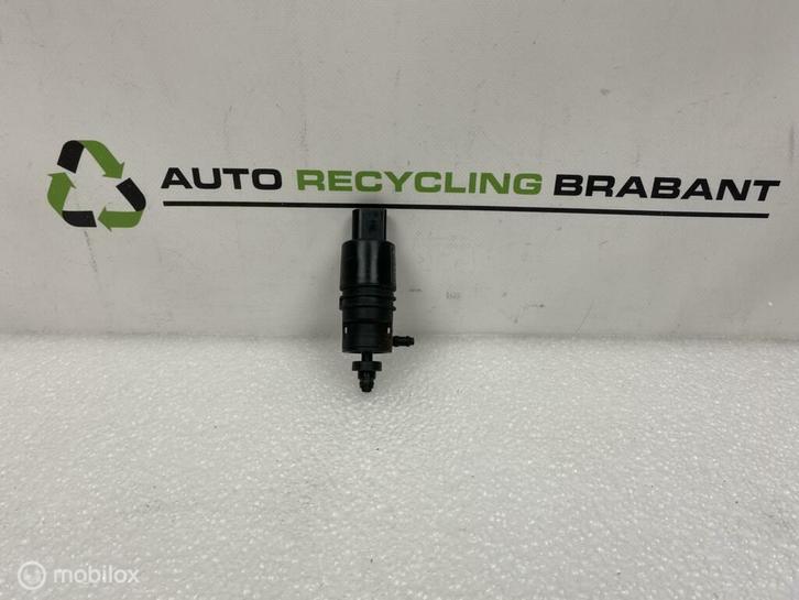 Ruitensproeierpomp BMW 3 Serie Touring F31 ORIG 67127302588, Auto-onderdelen, Ruiten en Toebehoren, BMW, Gebruikt, Ophalen of Verzenden