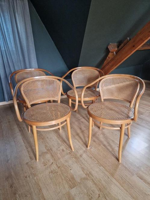 Set van 4 stoelen Thonet 210 voor Ligna Drevounia, Antiek en Kunst, Antiek | Meubels | Stoelen en Sofa's, Ophalen