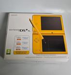 Nintendo Dsi XL geel, Games en Spelcomputers, Spelcomputers | Nintendo DS, Ophalen of Verzenden, Zo goed als nieuw, Geel, Dsi