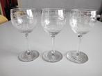 Set van 3 antieke kleine fijne kristallen glazen op steel, Verzamelen, Glas en Drinkglazen, Ophalen of Verzenden, Zo goed als nieuw