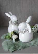 Paasdecoratie : 2 hazen met bloemenkrans, Enlèvement ou Envoi, Neuf