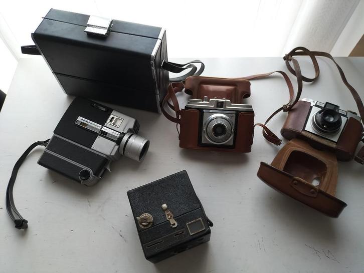 Lot de 4 appareils photos anciennes, Verzamelen, Foto-apparatuur en Filmapparatuur, Fototoestel, Ophalen of Verzenden