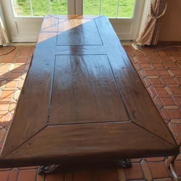 TABLE EN CHENE 220CM beschikbaar voor biedingen
