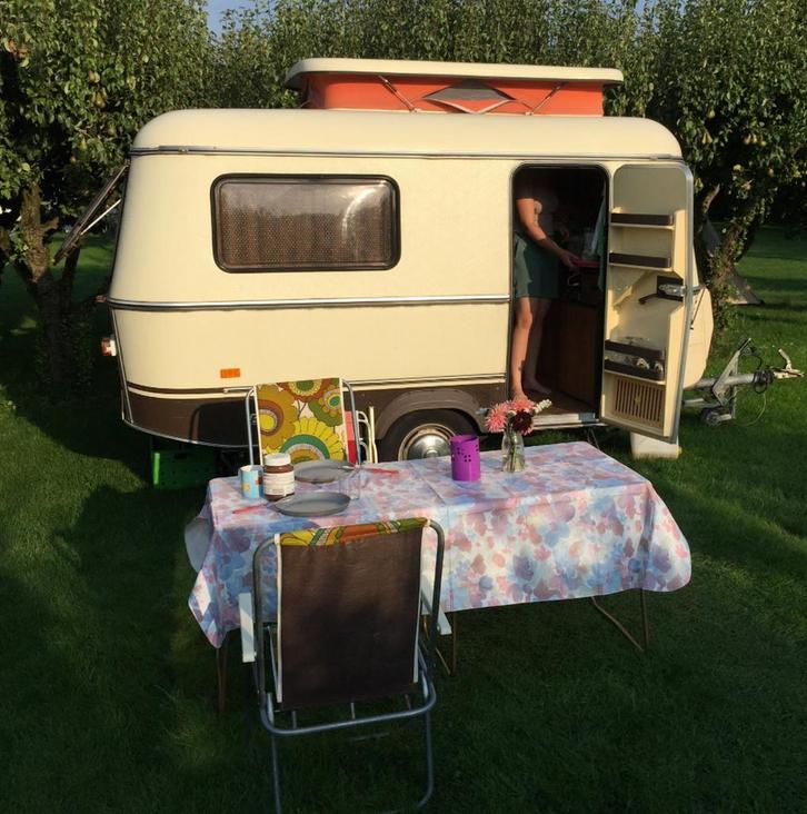 Eriba caravan met Columbus voortent, Caravans en Kamperen, Caravans, Particulier, tot en met 3, 500 - 750 kg, Eriba, Omvormbare zithoek