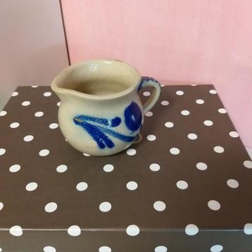 Ancien petit cruchon en grès de LAROCHE  beschikbaar voor biedingen