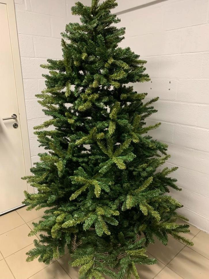 Triumph Tree 215cm, Diversen, Kerst, Gebruikt, Ophalen
