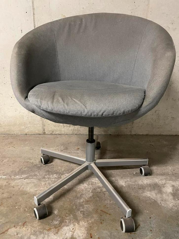 Chaise bureau a roulette ikea skruvsta, Maison & Meubles, Chaises de bureau, Comme neuf, Enlèvement