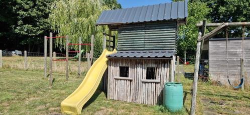 Speelhuisje - Kabouterhuisje met glijbaan, Kinderen en Baby's, Speelgoed | Buiten | Speelhuisjes, Gebruikt, Hout, Ophalen