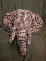wanddecoratie: olifantenhoofd gemaakt uit lappen, Ophalen