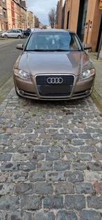 Audi A4 benzine 1,6 motor,  Weinige Km en goede onderhouden, Te koop, Berline, Benzine, 1600 cc