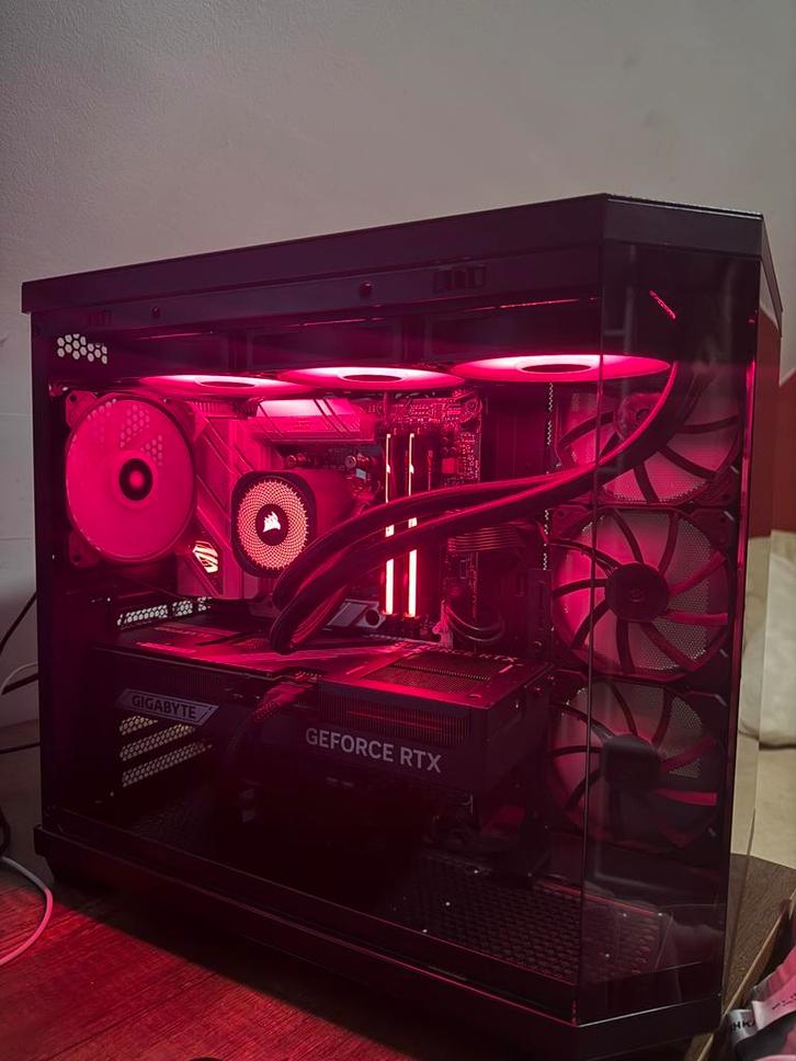 Pc tres haut de gamme de 3 mois a vendre, Computers en Software, Desktop Pc's, Zo goed als nieuw, 4 Ghz of meer, SSD, 32 GB, Met videokaart