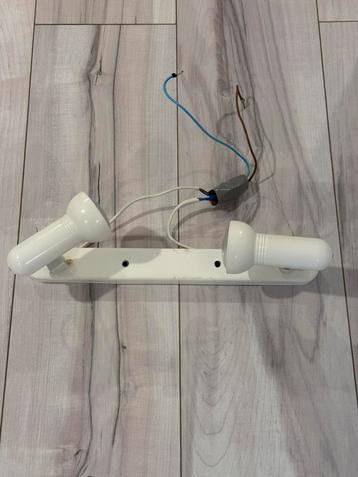 Witte duo spots  disponible aux enchères