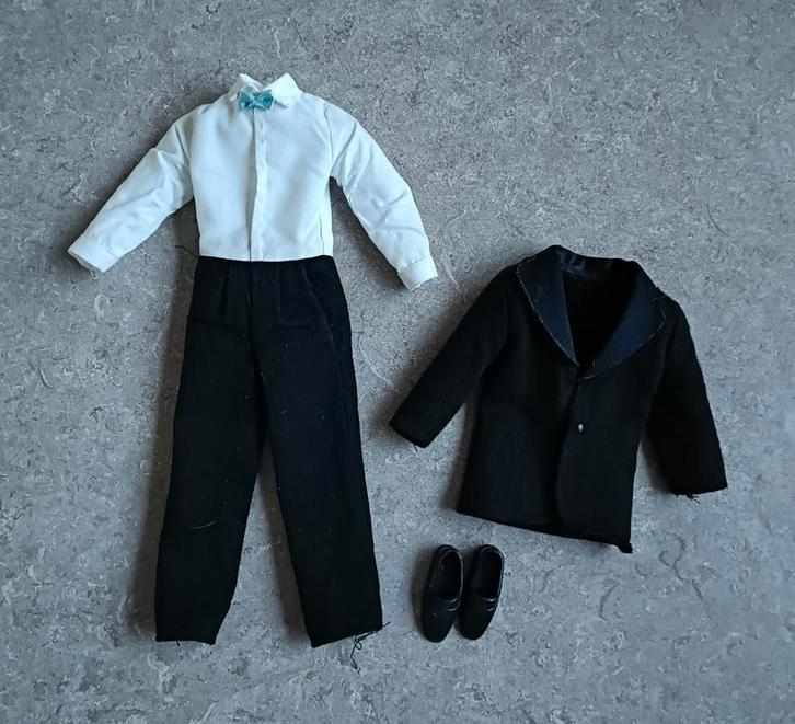 Barbie Ken vintage 2004 kostuum, Verzamelen, Poppen, Gebruikt, Ophalen of Verzenden