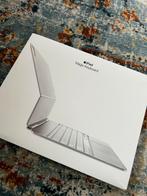iPad Pro 13” Magic Keyboard (New), Computers en Software, Tablet-hoezen, Ophalen, Zo goed als nieuw, Apple