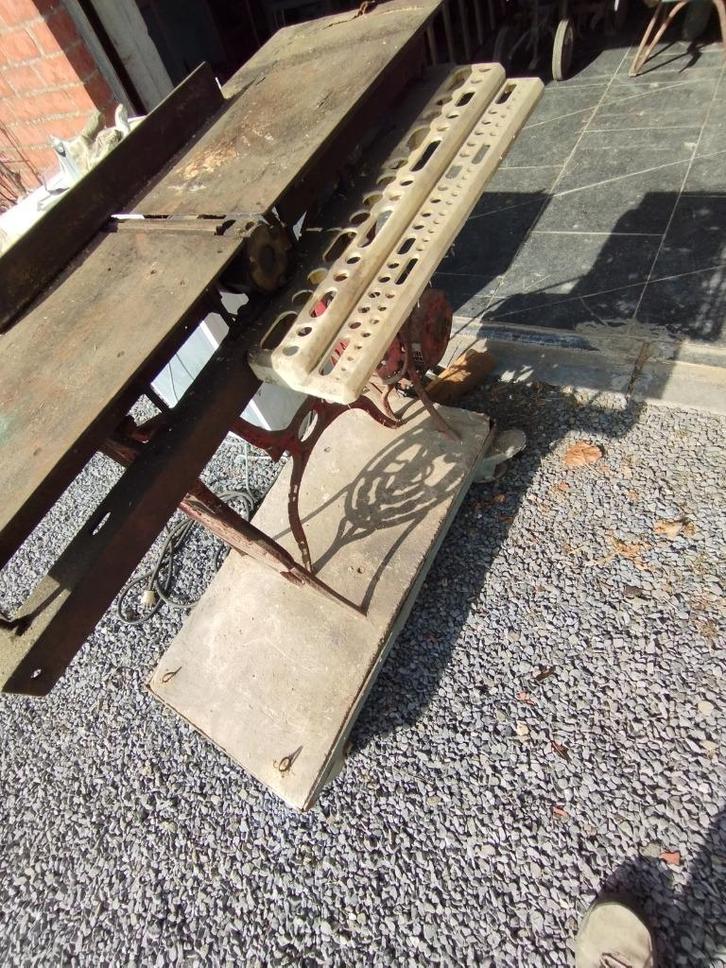 Ancienne dégauchisseuse raboteuse artisanale, Bricolage & Construction, Raboteuses, Utilisé, Électrique, Enlèvement