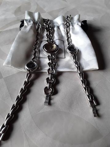 3   DAMESHORLOGE  VAN  HET MERK  GUCCI beschikbaar voor biedingen