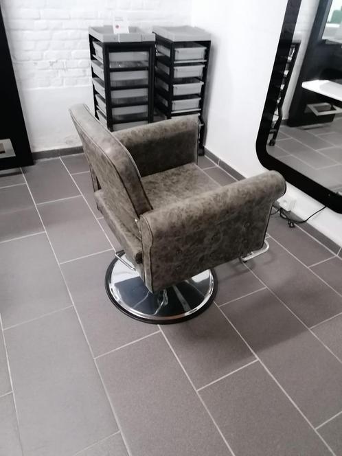 Chaise de coiffure SENNA (neuve), Bijoux, Sacs & Beauté, Beauté | Soins des cheveux, Neuf, Autres types, Enlèvement