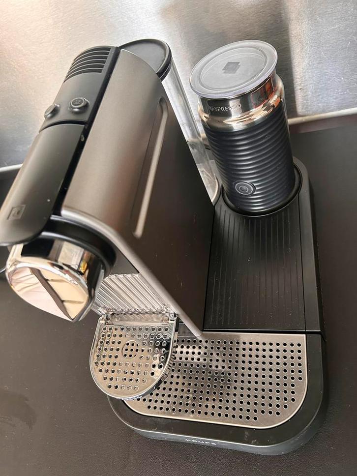Krups Nespresso Citiz & Milk XN730T Titan, Elektronische apparatuur, Koffiezetapparaten, Koffiepads en cups, Espresso apparaat