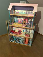 Maison de « Barbie » en bois, Enfants & Bébés, Jouets | Autre, Enlèvement, Utilisé