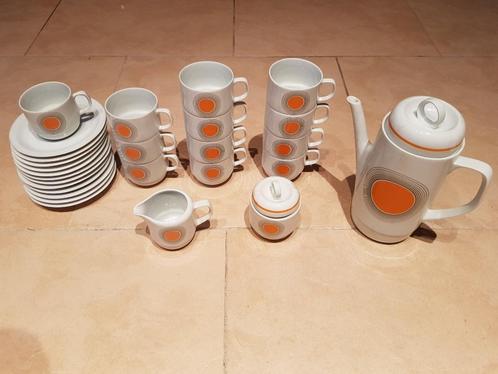 vintitch  service, Huis en Inrichting, Keuken | Servies, Zo goed als nieuw, Overige typen, Overige stijlen, Porselein, Ophalen