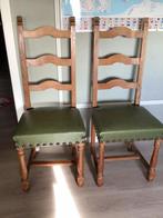 Vier rustieke stevige stoelen, Ophalen
