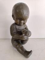 Bronzen beeld van een baby, Antiek en Kunst, Antiek | Brons en Koper, Ophalen of Verzenden, Brons