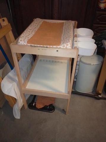 Verschoontafel  beschikbaar voor biedingen