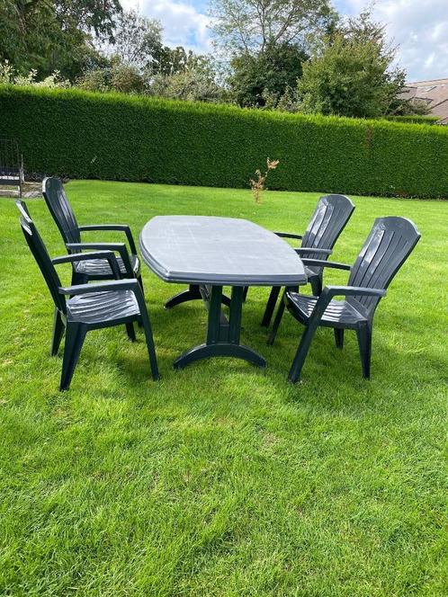 Table et 4 chaises de jardin, Jardin & Terrasse, Tables de jardin, Utilisé, Rectangulaire, Plastique, Enlèvement