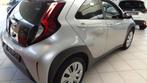 Toyota Aygo X PLAY +COMFORT PACK (bj 2023), Auto's, 4 zetels, Stof, Gebruikt, Euro 6