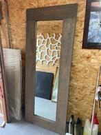 grand miroir avec cadre en bois rustique, Comme neuf, Rectangulaire, Enlèvement, Moins de 100 cm