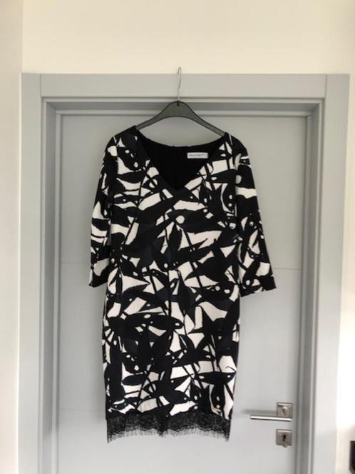 Jurk small / Rinascimento, Kleding | Dames, Jurken, Zo goed als nieuw, Maat 36 (S), Zwart, Boven de knie, Ophalen of Verzenden