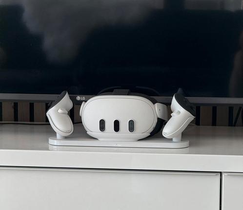 Meta Quest 3 + Elite strap & charging dock, Games en Spelcomputers, Virtual Reality, Zo goed als nieuw, Ophalen