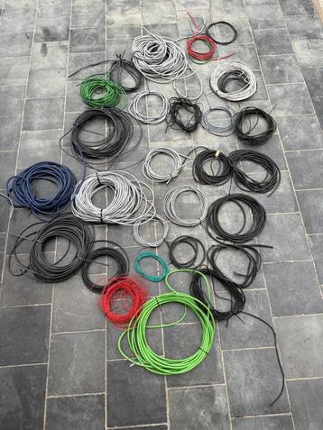 Lot kabels Audio/ Video /COAX beschikbaar voor biedingen