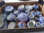 Mooi Chinees servies wit met blauw, Enlèvement