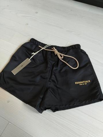 Essentials nylon shorts  beschikbaar voor biedingen