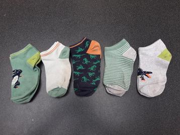 Chaussettes Hema taille 34-35 : 5 x série Dino 5 x blanches 