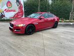 Jaguar XE Sport + Jaguar Horloge, USB, 1800 kg, 4 cilinders, Leder en Stof