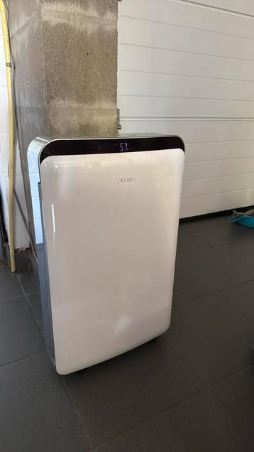 Aerian dehumidifier / lucht ontvochtiger met touch bediening, Ophalen, Zo goed als nieuw