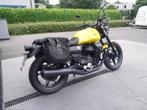 Moto Guzzi V7 Stone - 2023 - 3300km - garantie, Motoren, Motoren | Moto Guzzi, 2 cilinders, Bedrijf, Meer dan 35 kW, 850 cc