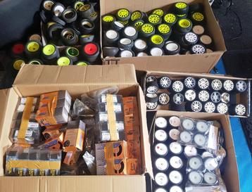 Loten van nieuwe en gebruikte banden (Rubber/Foam) op velg  beschikbaar voor biedingen