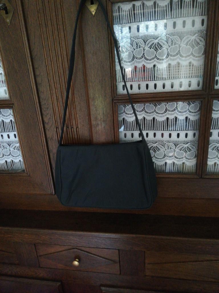 Sac à bandoulière en nylon bleu marine., Enlèvement ou Envoi, Comme neuf, Bleu