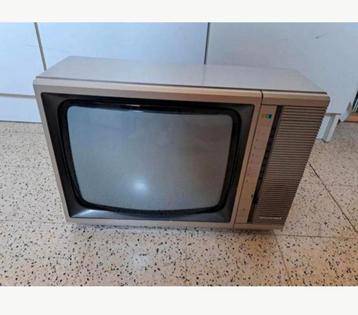 ZELDZAAM.. Frontech cb-338f tv. Jaren 70 of 80. Het werkt. P beschikbaar voor biedingen