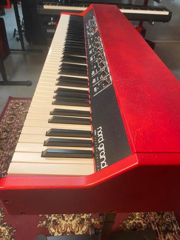 Prosq Music | Nord Grand Piano | Koopje! beschikbaar voor biedingen