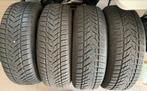 4 autowinterbanden te koop voor 200 euro, Auto-onderdelen, Banden en Velgen, Ophalen, Winterbanden