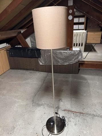 Staanlamp, Ophalen, Gebruikt, Metaal