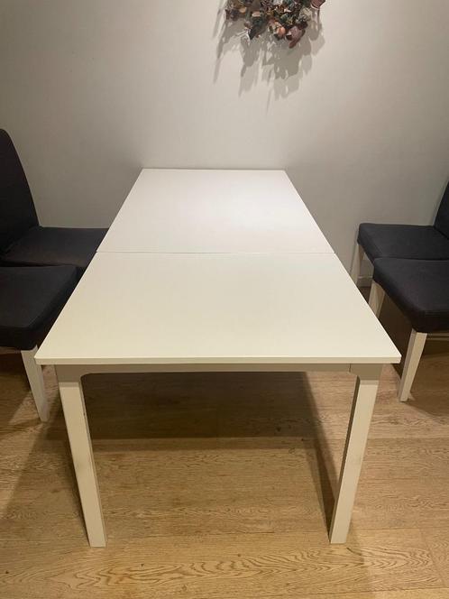 Ikea dining table EKEDALEN/ Ikea eettafel EKEDALEN/Table à m, Huis en Inrichting, Tafels | Eettafels, Zo goed als nieuw, 50 tot 100 cm