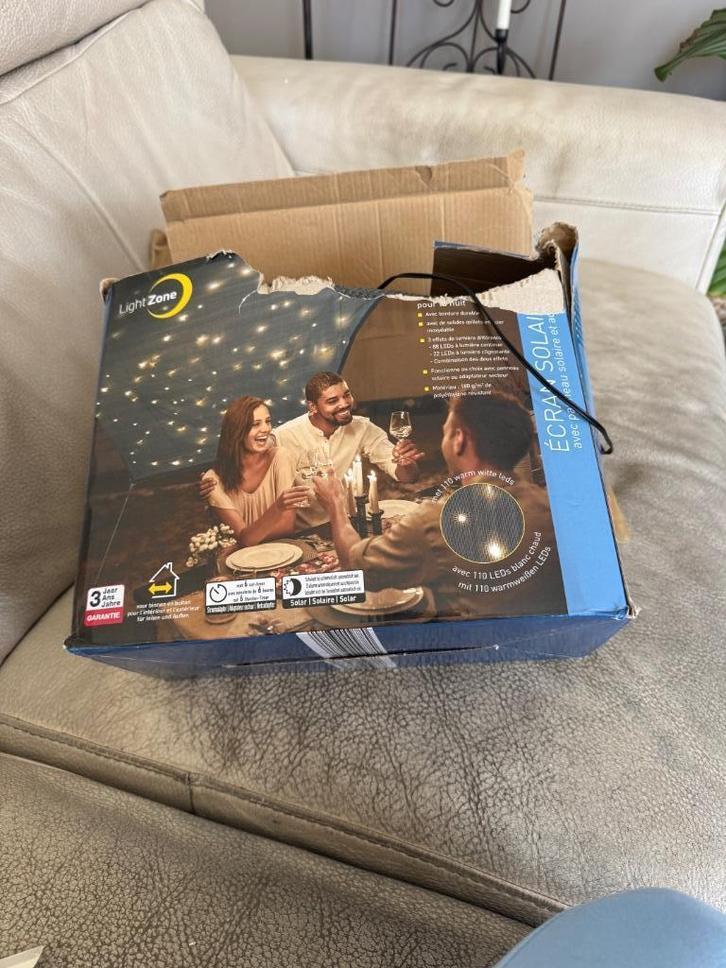 Veelzijdig zonnescherm met sterrenlicht bij nacht., Tuin en Terras, Zonneschermen, Nieuw, Screen, Ophalen of Verzenden