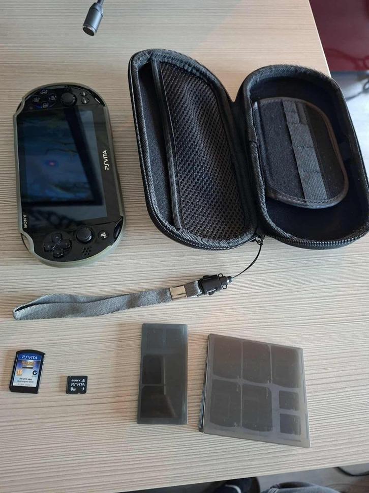 PS Vita + Dungeon Hunter, Games en Spelcomputers, Games | Sony PlayStation Vita, Nieuw, Ophalen