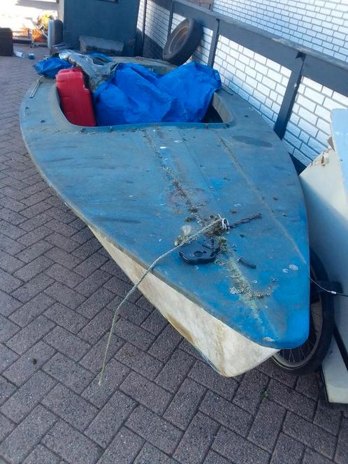 Polyester speedboot 470 lang 170 breed, Watersport en Boten, Zeilen en Zeiltoebehoren, Zo goed als nieuw, Ophalen of Verzenden
